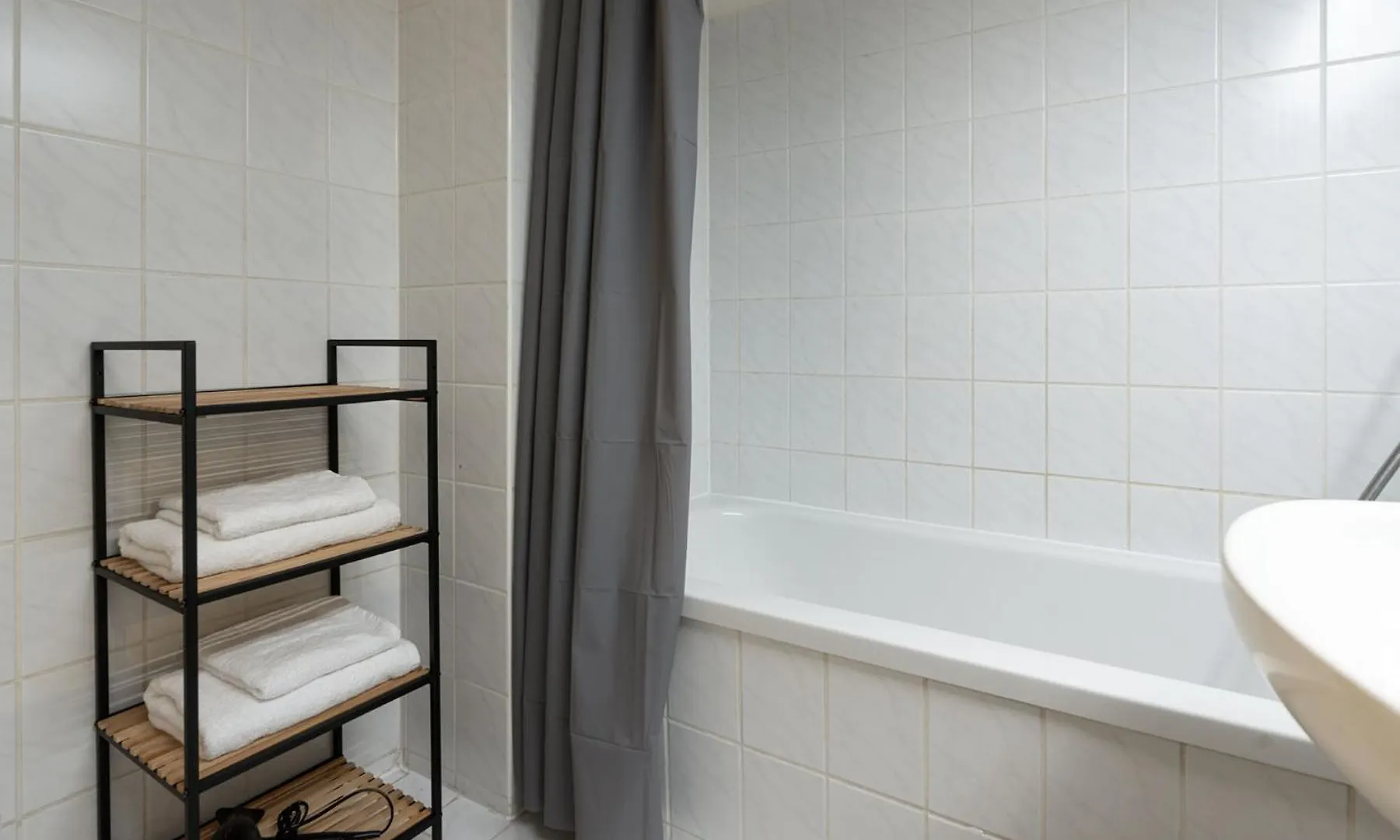Neu Mozarthaus Center Netflix Arbeitsplatz Apartment Augsburg