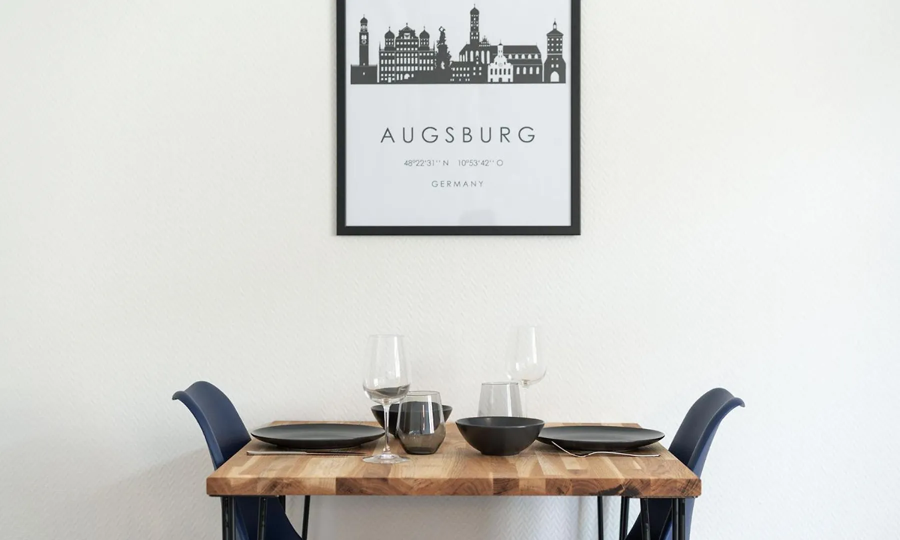 Neu Mozarthaus Center Netflix Arbeitsplatz Apartment Augsburg